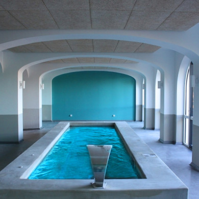 spa area sauna hammam jacuzzi