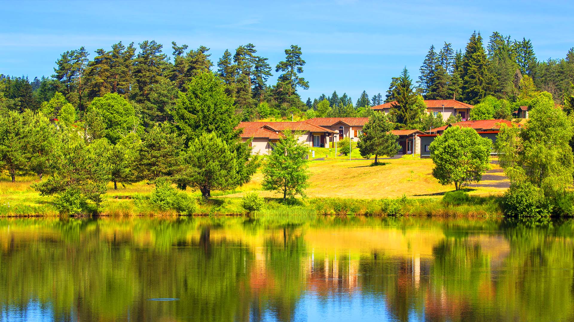 village vacances puy de dome azureva fournols auvergne livradois forez