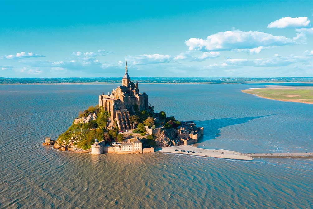 location vacances hauteville-sur-mer azureva mont-st-michel